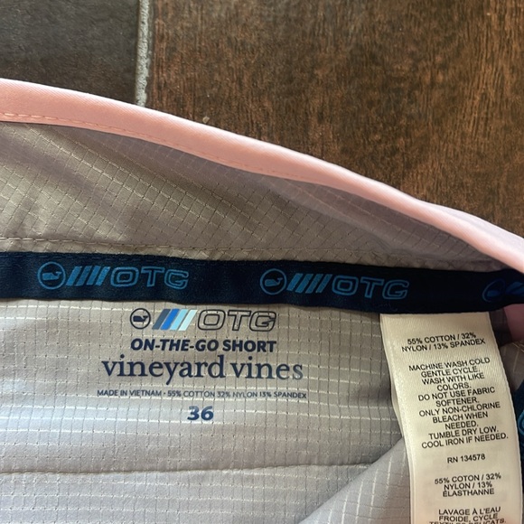 Vineyard Vines OTG shorts - Pink 36 - Picture 2 of 3